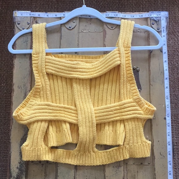 NASTY GAL STRETCH YELLOW 2PC CROP SKIRT SET M - Picture 11 of 13